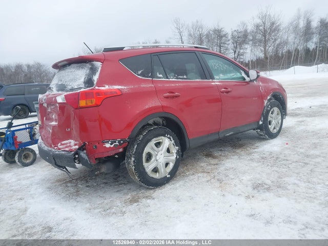 2T3ZFREV9FW226640 Toyota RAV4 LE