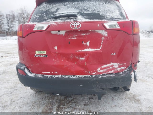 2T3ZFREV9FW226640 Toyota RAV4 LE