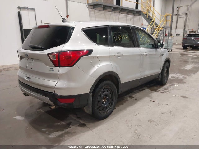 1FMCU9GD6KUC15159 Ford ESCAPE SE