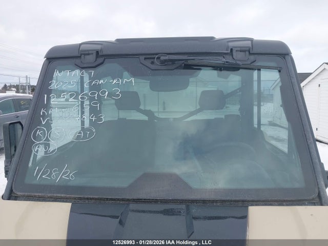 3JBUVAX46SK007843 Can-Am Defender Limited Cab Hd10