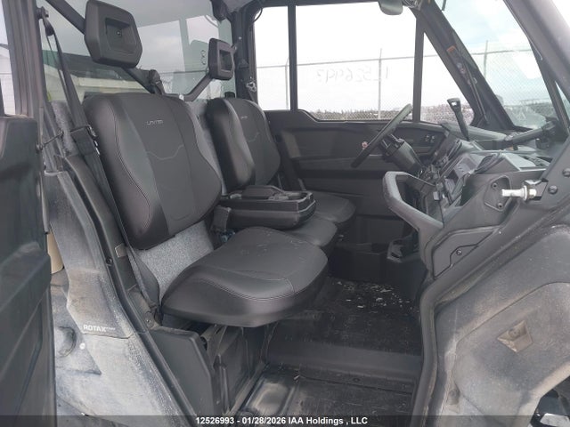 3JBUVAX46SK007843 Can-Am Defender Limited Cab Hd10