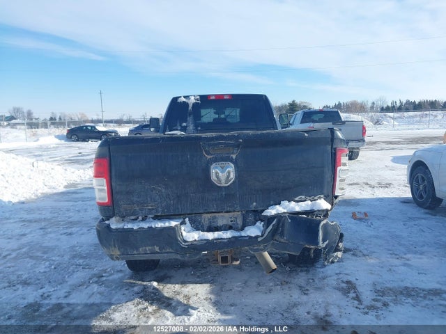 3C6UR5JL3KG518736 RAM 2500 Big Horn