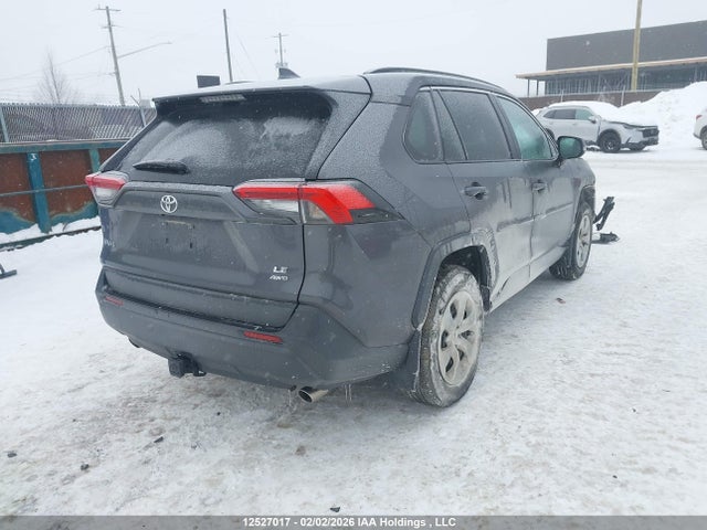 2T3B1RFV0LW109135 Toyota RAV4 LE