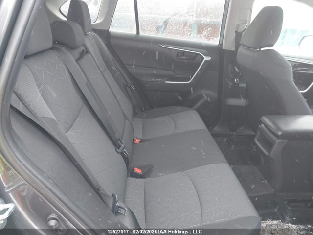 2T3B1RFV0LW109135 Toyota RAV4 LE