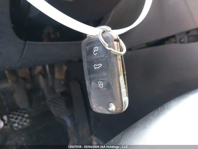 1VWCV7A3XFC045483 Volkswagen PASSAT SEL