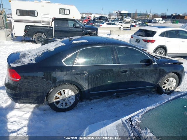 1VWCV7A3XFC045483 Volkswagen PASSAT SEL