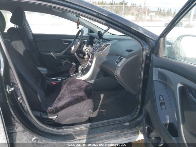 12527068 :رقم المزاد ، 5NPDH4AE2FH601952 vin ، 2015 Hyundai Elantra Gl مزاد بيع