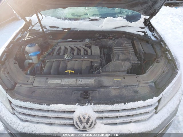 Volkswagen Passat Sel Premium 2017 1VWCM7A33HC006093 Image 10