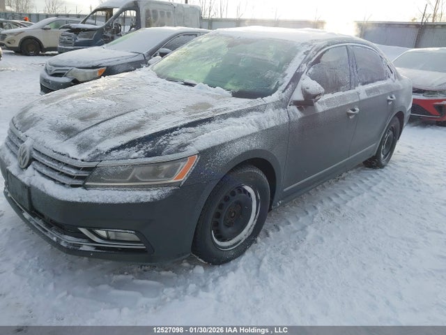 Volkswagen Passat Sel Premium 2017 1VWCM7A33HC006093 Image 2
