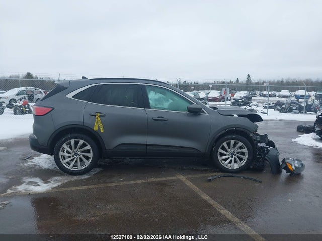 1FMCU9DZ7NUB27287 Ford Escape Titanium Hybrid