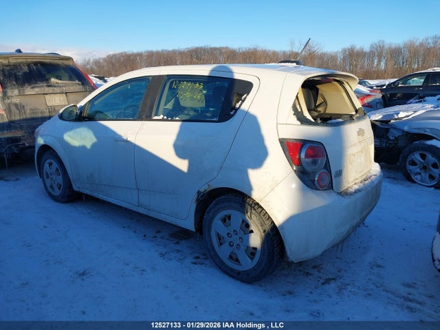 1G1JB6SH3F4196062 Chevrolet Sonic