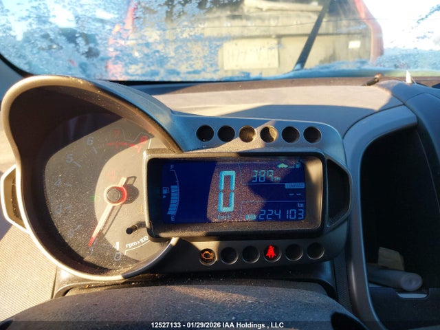 1G1JB6SH3F4196062 Chevrolet Sonic