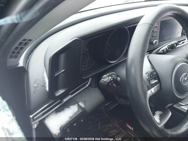 KMHLM4AG1NU277059 Hyundai Elantra Preferred Ivt With Sun And Tech Package
