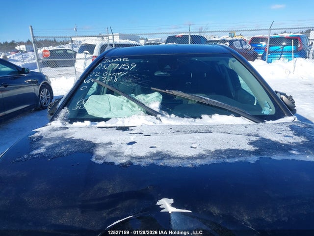 4T1C11AK5NU640328 Toyota CAMRY LE