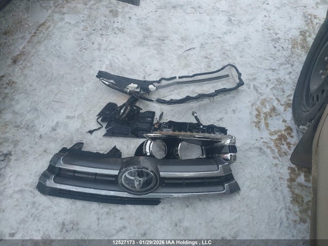 5TDDZRFH1KS980122 Toyota Highlander Limited