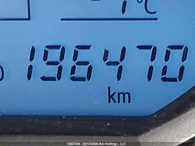 2T3BFREV0FW295640 Toyota RAV4 LE