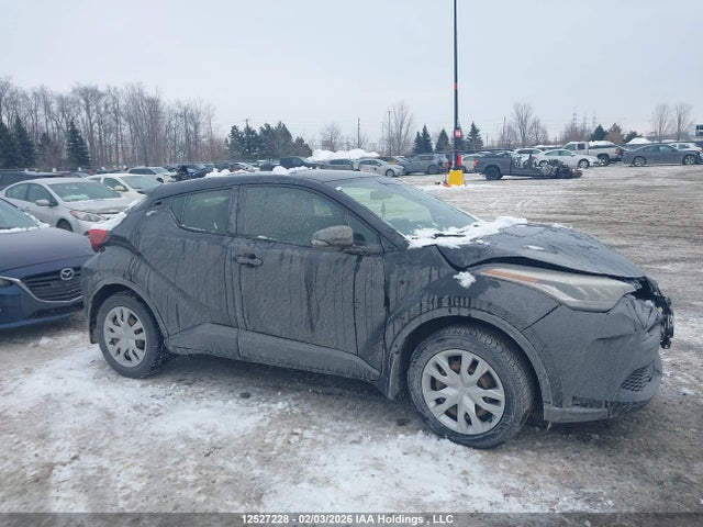 JTNKHMBX0M1121142 Toyota C-HR