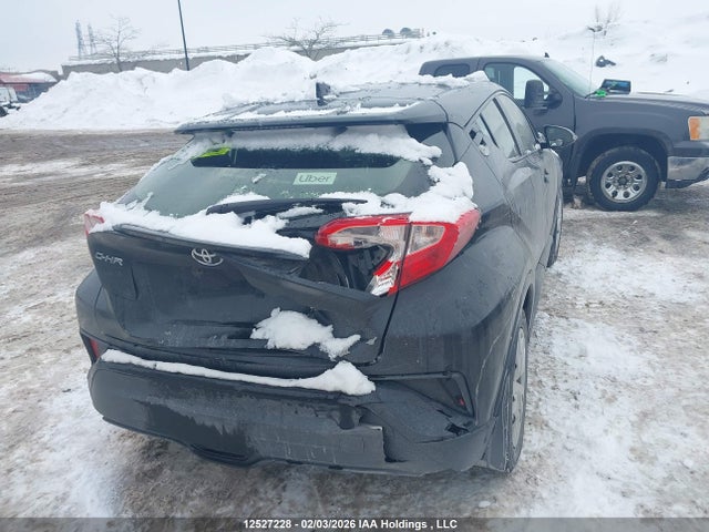 JTNKHMBX0M1121142 Toyota C-HR