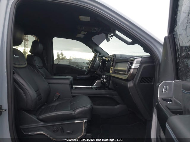 12527250 :رقم المزاد ، 1FT8W3BM6SED91597 vin ، 2025 Ford F-350 Platinum مزاد بيع