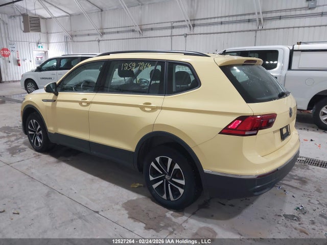 3VV0B7AX8NM056062 Volkswagen TIGUAN S