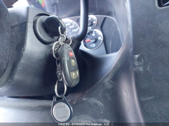 GMC Savana 2500 Work Van 2019 1GTW7AFP1K1279178 Image 11