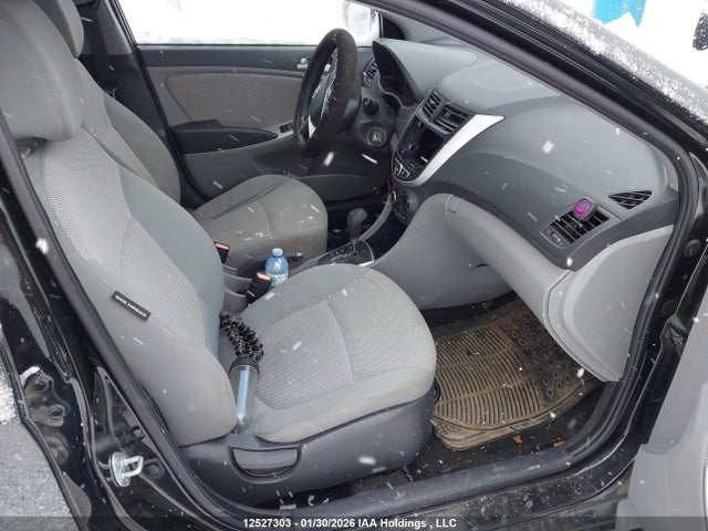 12527303 :رقم المزاد ، KMHCT4AE3DU501206 vin ، 2013 Hyundai Accent Gl مزاد بيع