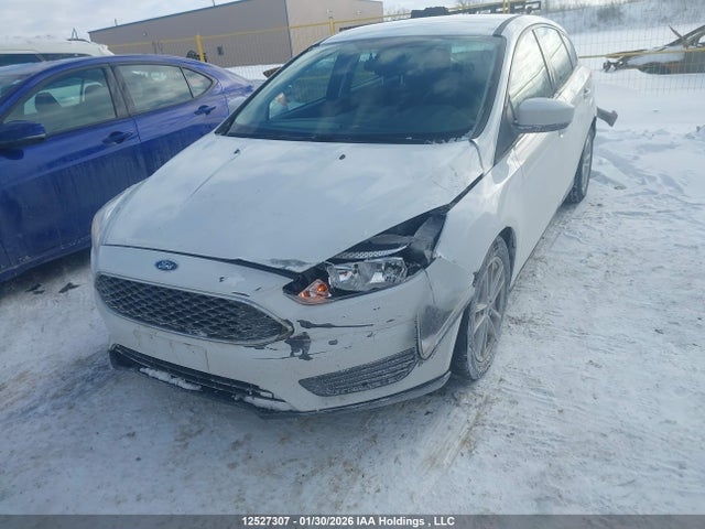 1FADP3K29JL247830 Ford FOCUS SE