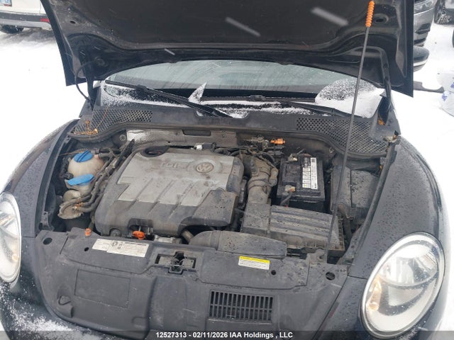 12527313 :رقم المزاد ، 3VWJL7AT4DM623540 vin ، 2013 Volkswagen Beetle مزاد بيع