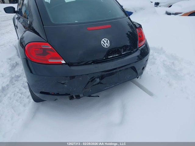 12527313 :رقم المزاد ، 3VWJL7AT4DM623540 vin ، 2013 Volkswagen Beetle مزاد بيع