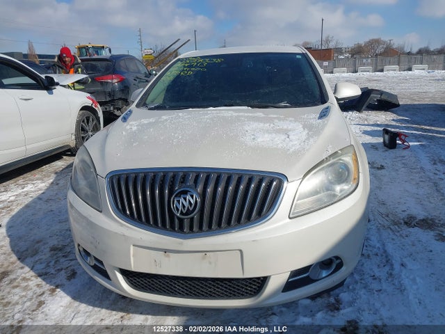 1G4PT5SV8E4234913 Buick Verano Premium