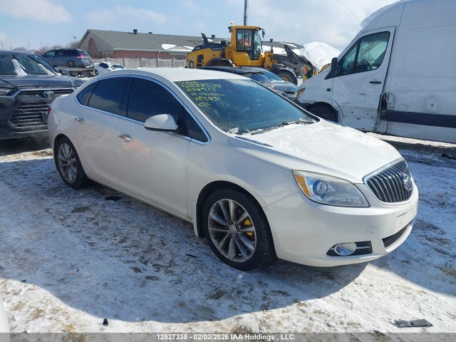1G4PT5SV8E4234913 Buick Verano Premium
