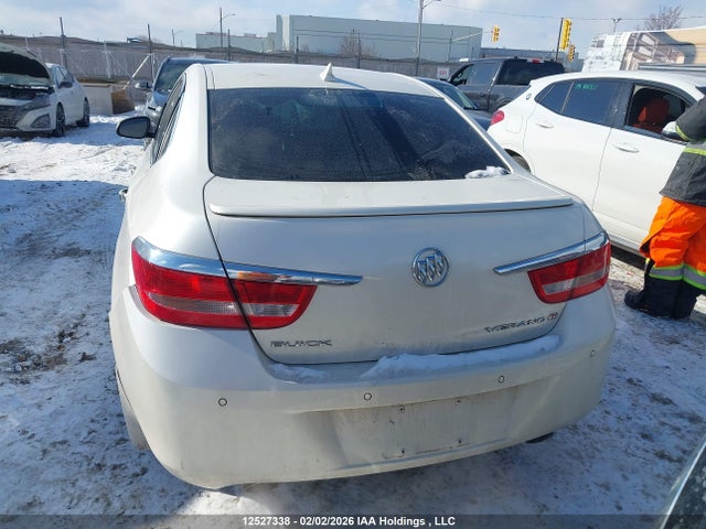 1G4PT5SV8E4234913 Buick Verano Premium