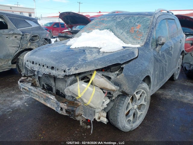 JF2SJHDC9FH431814 Subaru Forester 2.0xt Premium