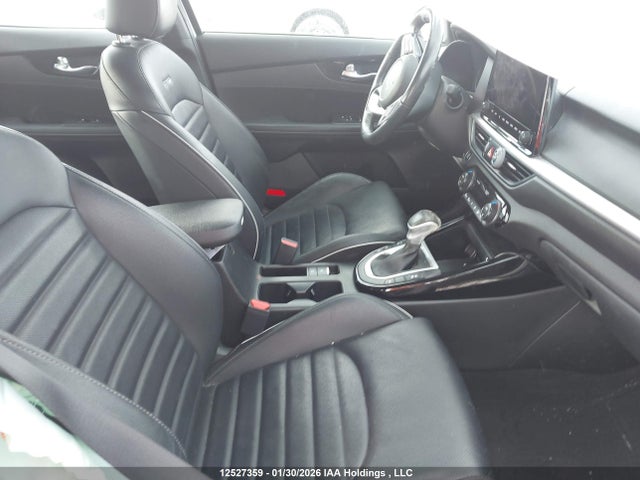 12527359 :رقم المزاد ، 3KPF54AD7NE439683 vin ، 2022 Kia Forte Ex/ex Premium/gt-line مزاد بيع