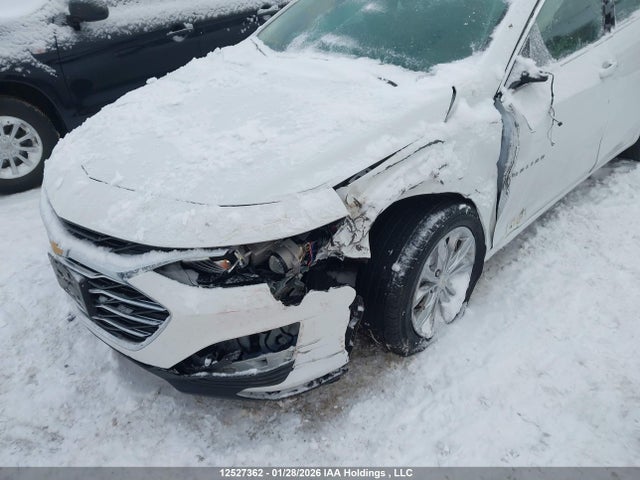 1G1ZD5ST0RF167042 Chevrolet MALIBU LT