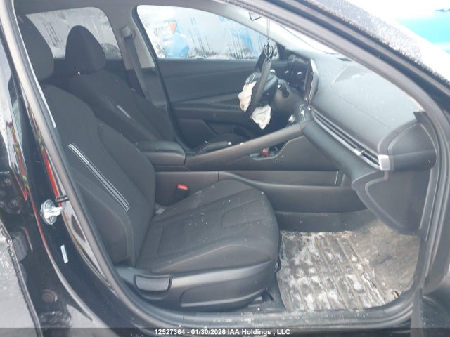 KMHLM4DGXRU758199 Hyundai Elantra