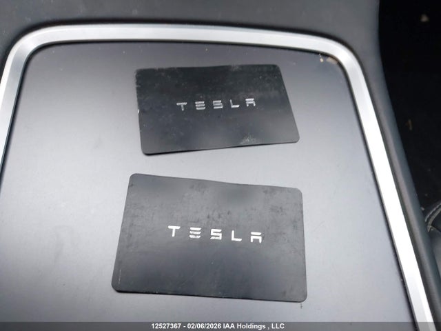 5YJ3E1EA9MF013522 Tesla MODEL 3