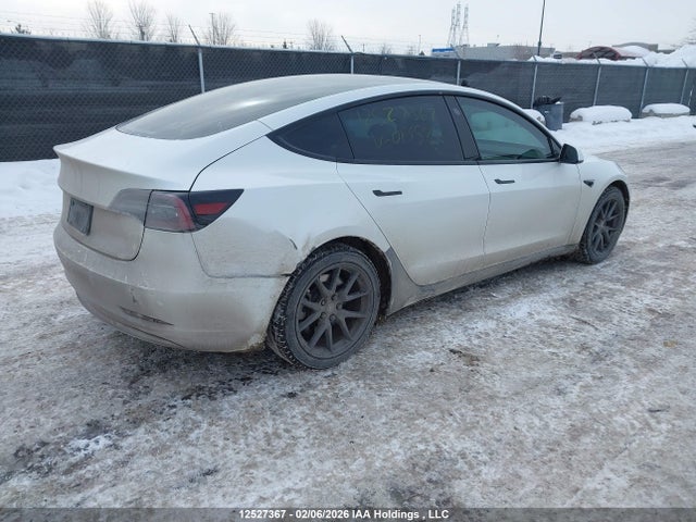 5YJ3E1EA9MF013522 Tesla MODEL 3