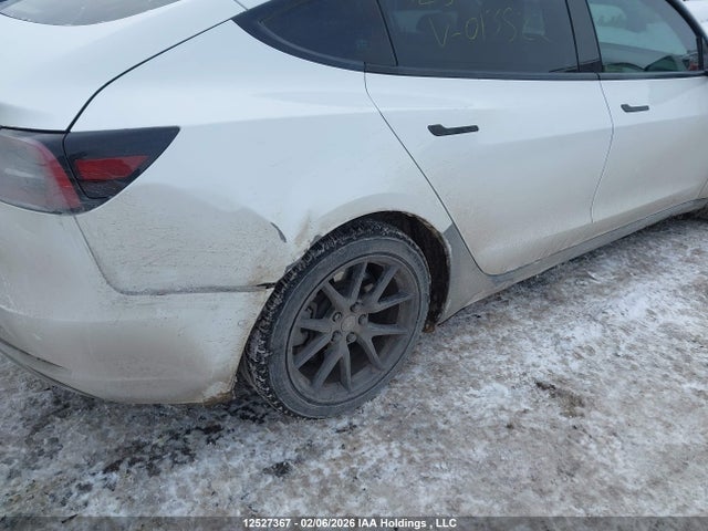 5YJ3E1EA9MF013522 Tesla MODEL 3