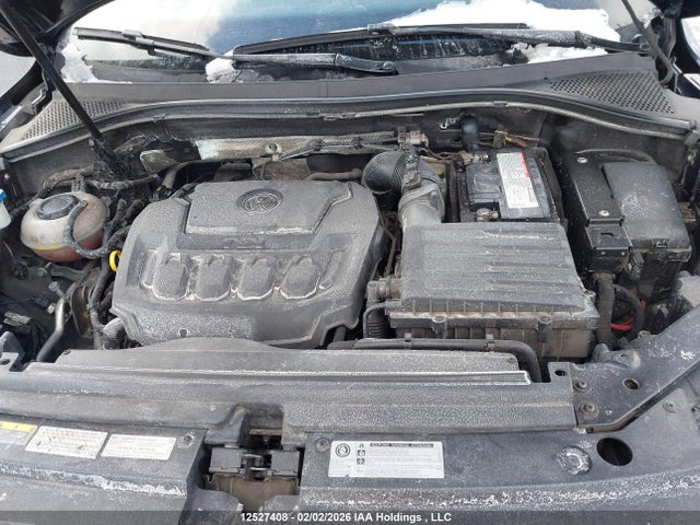3VV2B7AX0JM127225 Volkswagen Tiguan