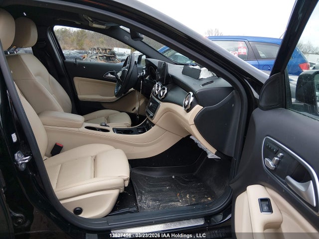 WDCTG4GB3LU027529 Mercedes-Benz Gla 250 4matic