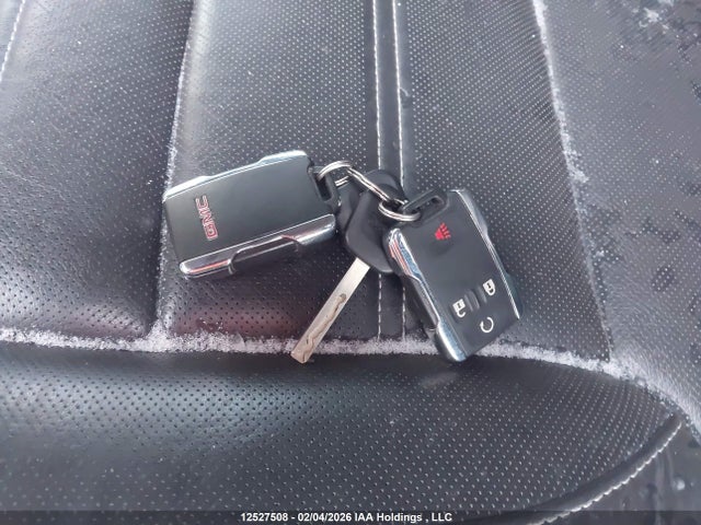 1GT12UEY8HF142223 GMC Sierra K2500 Denali