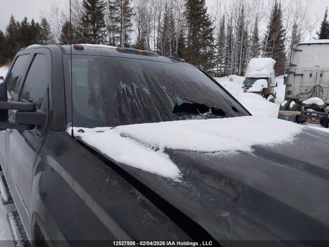 1GT12UEY8HF142223 GMC Sierra K2500 Denali