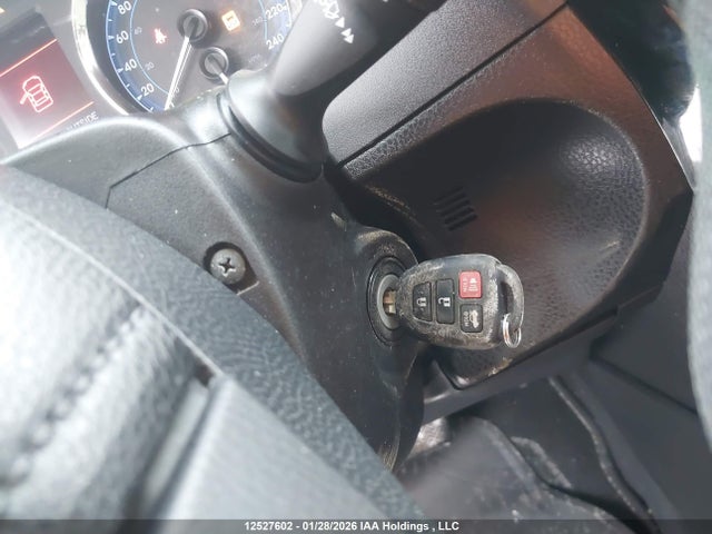 2T1BURHE2KC179197 Toyota COROLLA LE