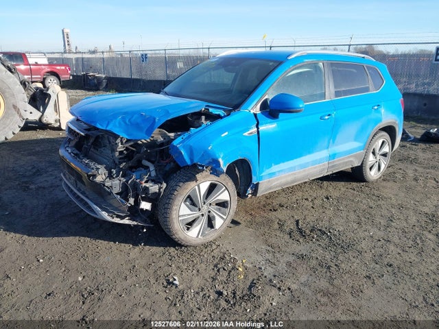 Volkswagen TAOS SE 2024 3VVUX7B20RM090363 Image 2