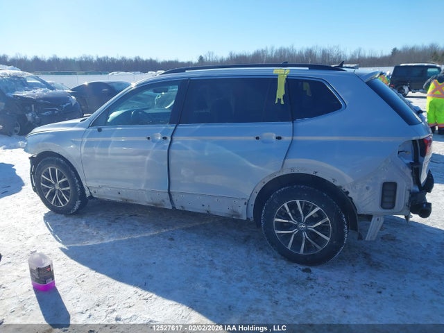 3VV2B7AX3JM067036 Volkswagen Tiguan Se/sel