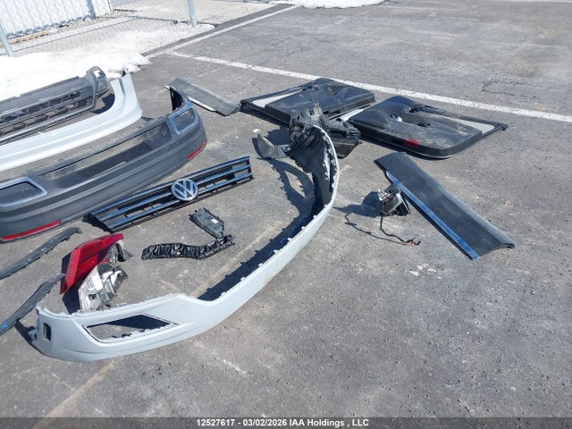3VV2B7AX3JM067036 Volkswagen Tiguan Se/sel