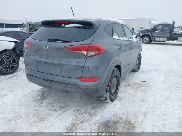 KM8J3CA40GU183560 Hyundai Tucson Premium