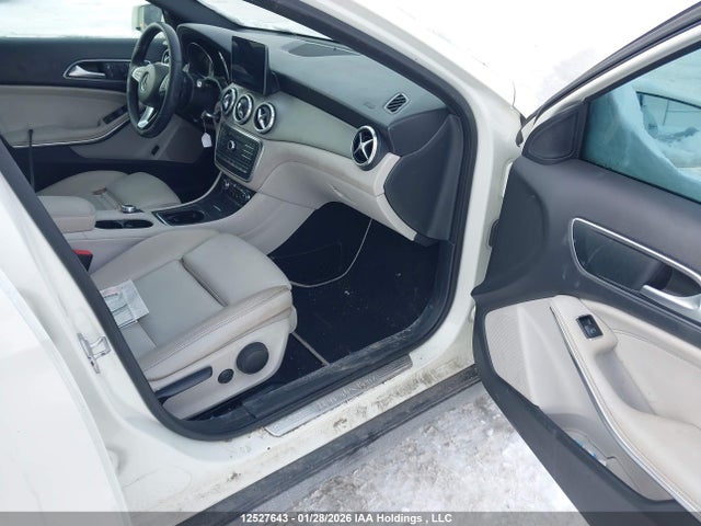 WDCTG4GB2HJ312568 Mercedes-Benz Gla 250 4matic