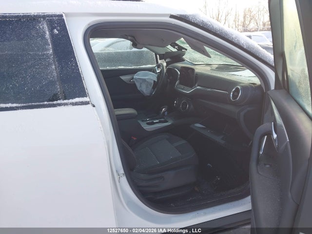 Продажа на аукционе авто 2024 Chevrolet Blazer, vin: 3GNKBHR45RS186333, номер лота: 12527650